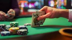 Live Roulette Broadcast Roulette wheel spinning on CQ9 live-dealer stream